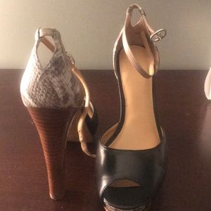 Peep toe heels black and snake skin
